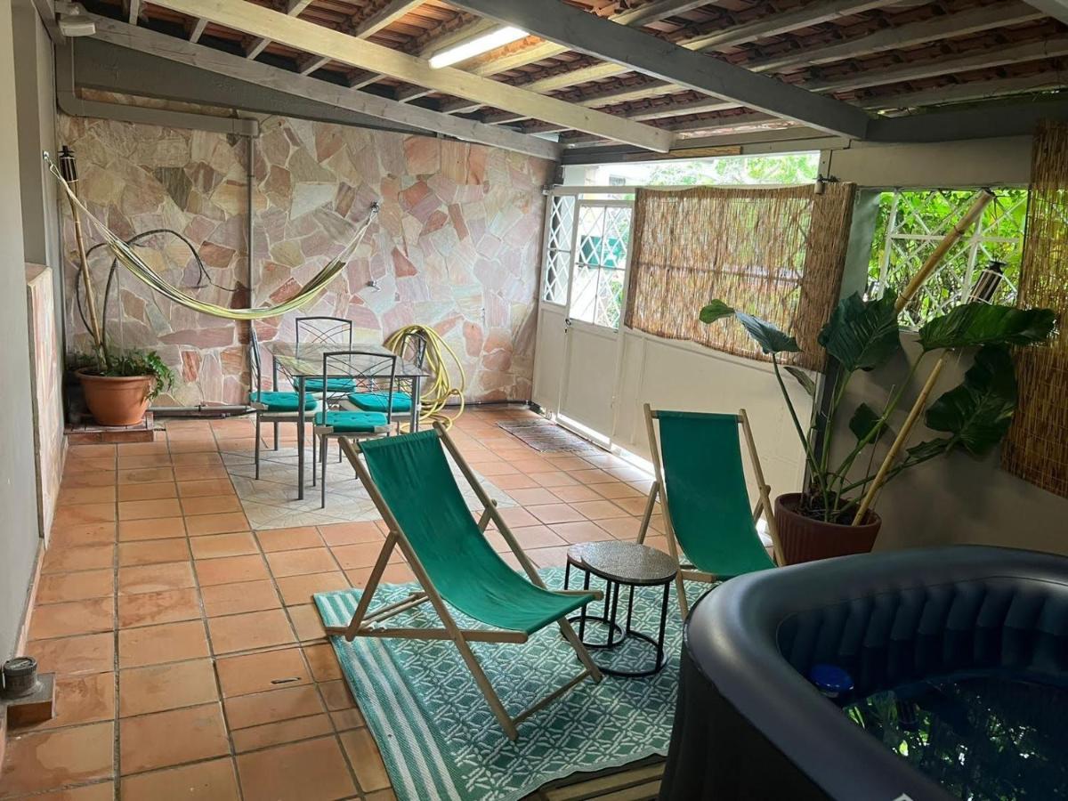 Les Tuiles Rouges Villa Fort-de-France Dış mekan fotoğraf